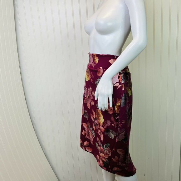 Thalia Sodi XL Skirt NEW Napa Wine Combo Print - Picture 3 of 4